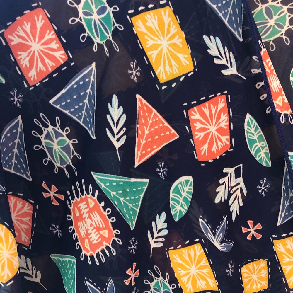 Lularoe Shirley - Picture 4 of 6